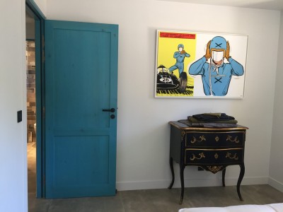 A peindre, laquée, fin de chantier - Matricée, vitrée ou lisse Porte de distribution